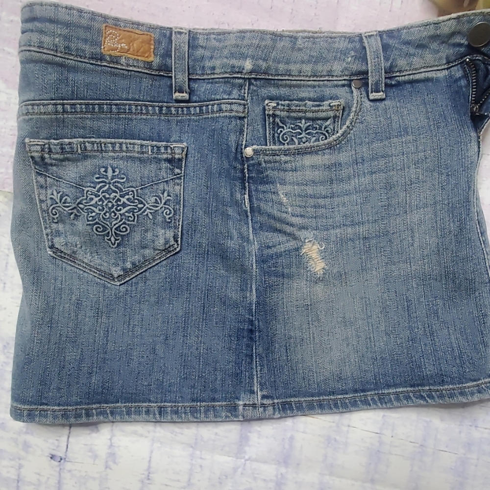 Paige distressed Malibu mini Jean skirt - Picture 6 of 8
